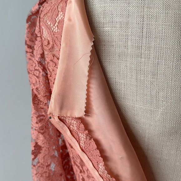 Vintage pretty in pink lace dress - Picture 8 of 10